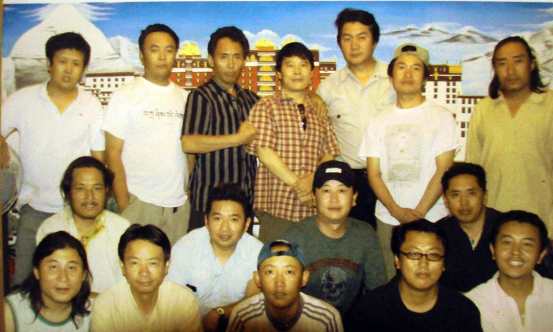 Le collectif du « Gedun Choephel Artist's Guild » en 2008